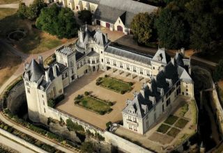 Castle built atop a Fortress - Château de Brézé - Bellevigne-les-Châteaux,  France - Beneath its foundation lies one of Europe's largest underground  fortress - Connected by more than 3 kms of tunnels 