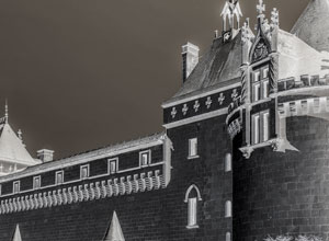  the castle of brézé celebrates halloween